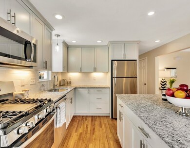 2 Perth Rd unit 1, Arlington, MA 02476 - photo 4