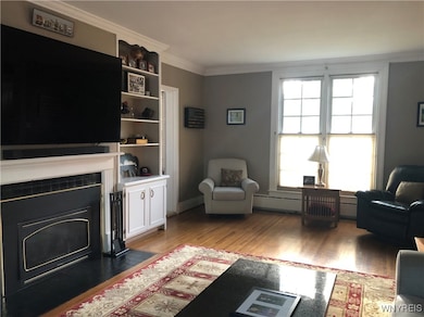 BOOK CASES FLANK GFP