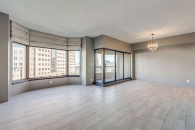 La Tour Condominiums unit 703, Dallas, TX 75204 - photo 2