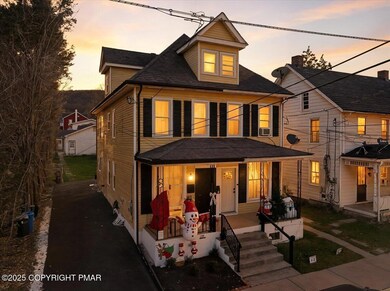 109 Pen Argyl St, Pen Argyl, PA 18072 - photo 2