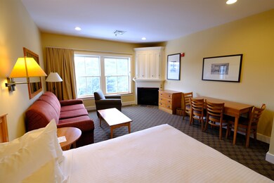 322 QII Jackson Gore Inn unit 322 QII, Ludlow, VT 05149 - photo 3