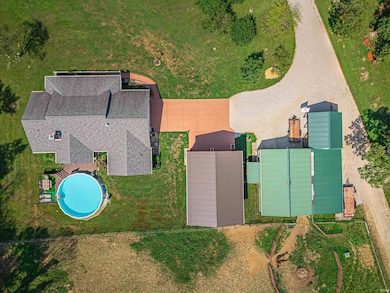 577 E Shelton Rd, Boonville, IN 47601 - photo 6