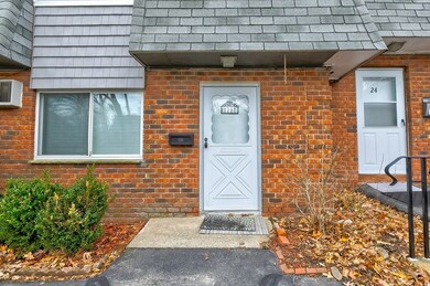 141 Thissell Ave unit 25, Dracut, MA 01826 - photo 2