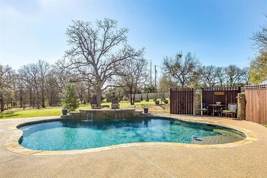 3807 Little Valley Ct, Granbury, TX 76049 - photo 3