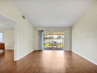 1585 Oakview Cir SE, Winter Haven, FL 33880 - photo 3