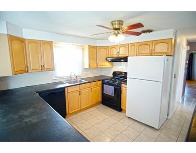53 Arcadia Blvd, Springfield, MA 01118 - photo 6