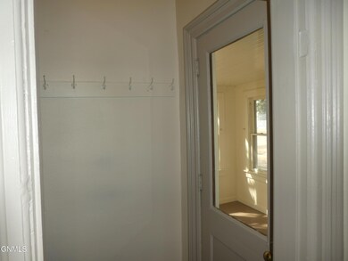 504 4th St SE, Jamestown, ND 58401 - photo 4