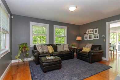 The soothing gray tone in the living...