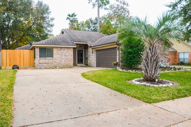 11203 Winspring Dr, Tomball, TX 77377 - photo 2