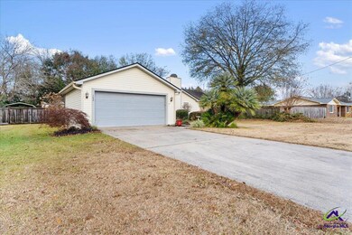 102 Brookhaven Dr, Bonaire, GA 31005 - photo 2