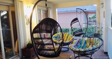 11091 NW 70th St, Doral, FL 33178 - photo 6