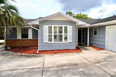 4420 Travelers Rd, Jacksonville, FL 32210 - photo 2