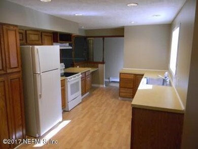 1224 Maycroft Rd, Lansing, MI 48917 - photo 5