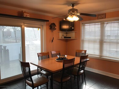 kitchen1.jpg