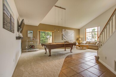 004_Living Room