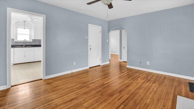5-web-or-mls-22-e-weisheimer-rd