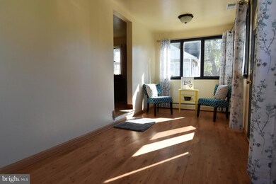 8047 Highpoint Rd, Clearwater Beach, MD 21226 - photo 2