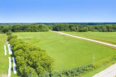 524 Cross Country Ct, Oneida, WI 54155 - photo 4