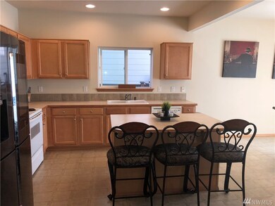 11505 185th St E, Puyallup, WA 98374 - photo 4