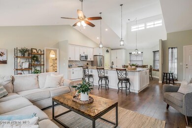 4438 E Canvasback -Greatroom