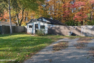 06-5327-Oldham-Dr-Windowstill