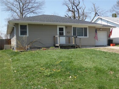 415 E 6th St N, Newton, IA 50208 - photo 2