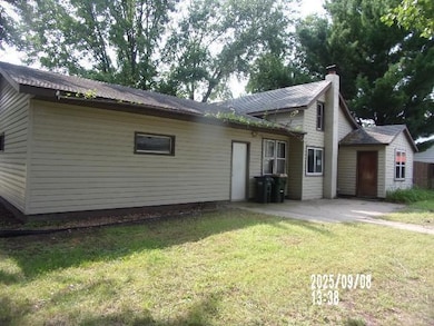 113 4th St SW, Melrose, MN 56352 - photo 2
