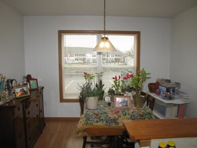 717 Millcrest Dr, Marysville, OH 43040 - photo 4