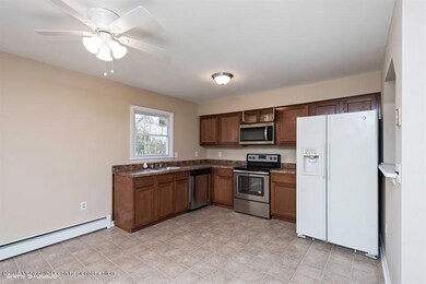 06_1770PARKSIDEDR_2006_LowRes