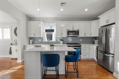 865 E 2nd St unit 3, Boston, MA 02127 - photo 2