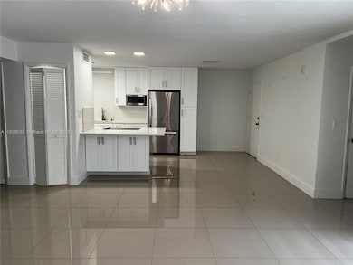 9350 SW 77th Ave unit G1, Miami, FL 33156 - photo 4