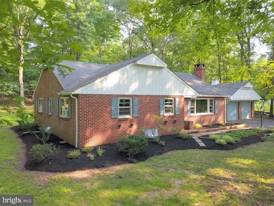 114 Skippack Creek Rd, Souderton, PA 18964 - photo 2