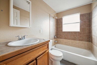 3622 Rebecca St, Houston, TX 77021 - photo 7