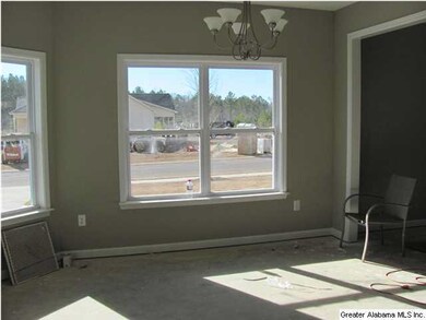 Large eat in area of kitchen w/ bay window