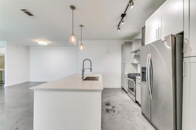 5714 Mccommas Blvd unit 104, Dallas, TX 75206 - photo 7