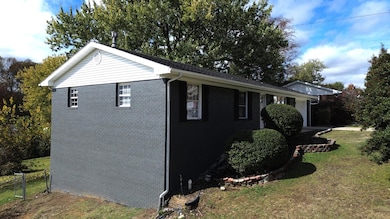 195 Oaklawn Cir, Corbin, KY 40701 - photo 2