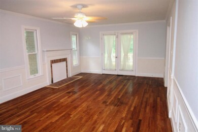 8618 Creek Ct, White Plains, MD 20695 - photo 3