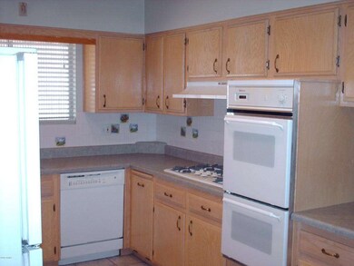 10320 W Mountain View Rd, Sun City, AZ 85351 - photo 5