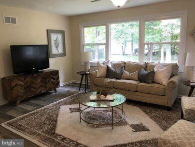 35771 Aviation Yacht Club Rd, Mechanicsville, MD 20659 - photo 2