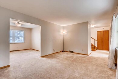 1753 Norma Columbus OH 43229-large-004-3