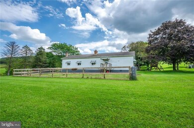 904 Penn Dr, Tamaqua, PA 18252 - photo 7