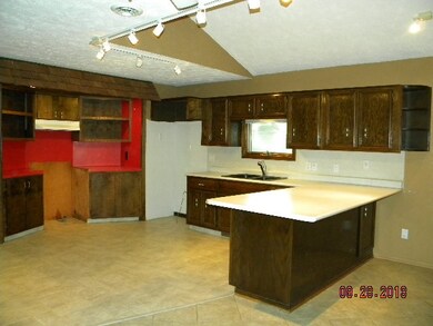 13644 W North River Rd, North Platte, NE 69101 - photo 3