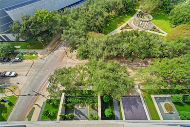 Warwick Towers unit 11E, Houston, TX 77004 - photo 2