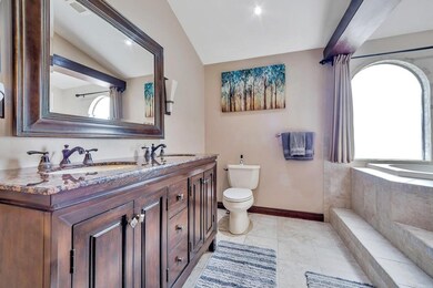 5 Endicott St, East Weymouth, MA 02189 - photo 4