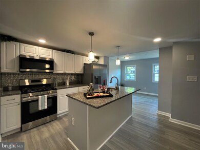 2747 Norfen Rd, Halethorpe, MD 21227 - photo 5