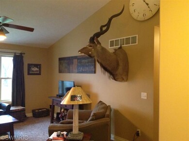 2511 Ridge Top Dr SW, Byron Center, MI 49315 - photo 2