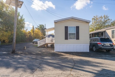 225 Albert St, Lodi, NJ 07644 - photo 4