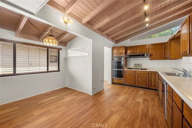 Kitchen & Dining Area