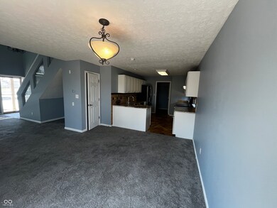 2461 Grand Fir Dr, Greenwood, IN 46143 - photo 5