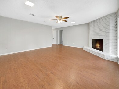 1108 Timber Ln, Rosenberg, TX 77471 - photo 3